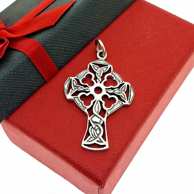 Pandantiv cruciulita din argint 925 model celtic vintage